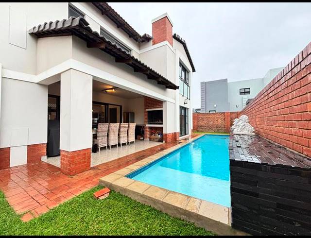 4 BEDROOM HOUSE FOR SALE IN SIX FOUNTAINS RESIDENTIAL ESTATE